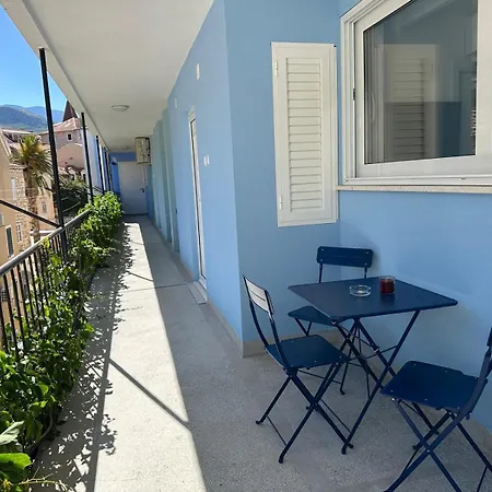 Palma Gena * Makarska