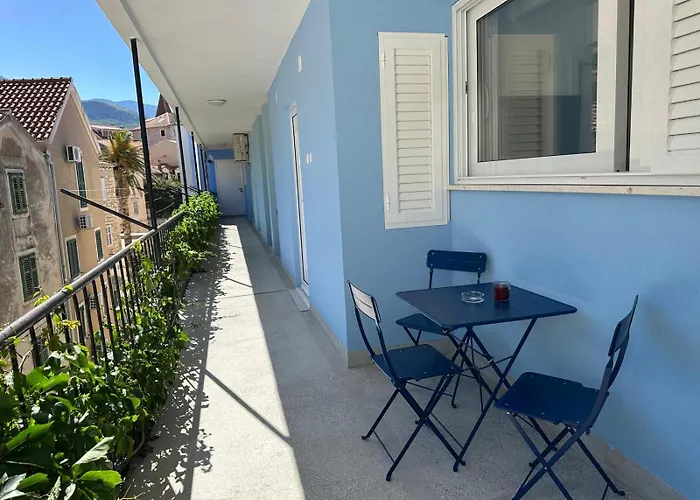 Palma Gena * Μακάρσκα